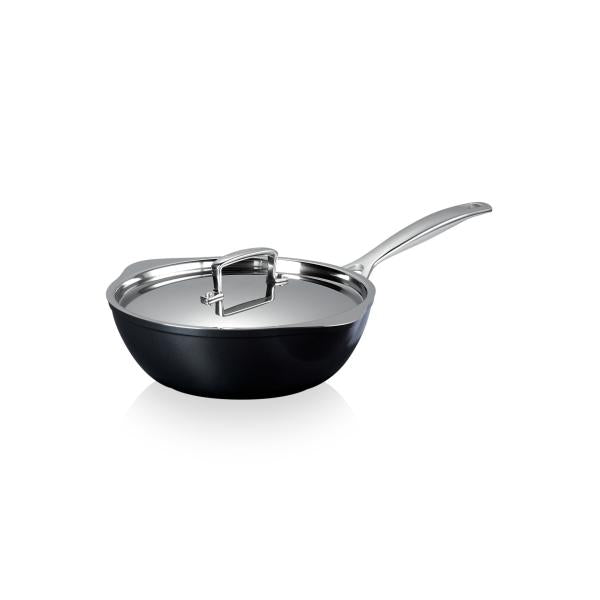 New Core TNS シェフズパン・ダブルスパウト 24cm NC (フタ付き)/LE CREUSET(ル・クルーゼ)