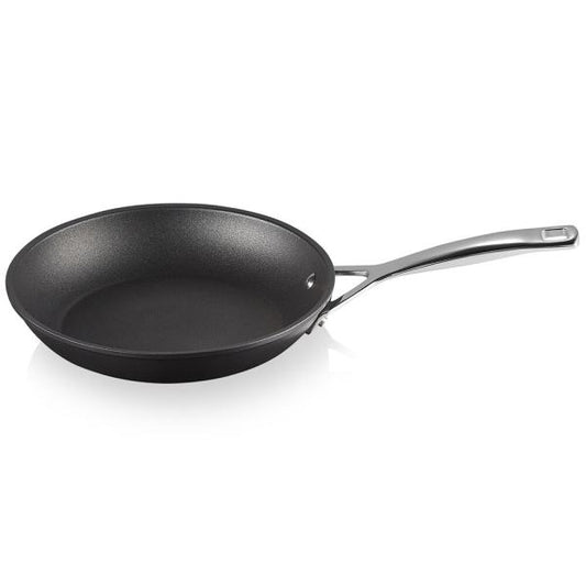 TNS NEW シャロー・フライパン 22cm NC／LE CREUSET（ル・クルーゼ）
