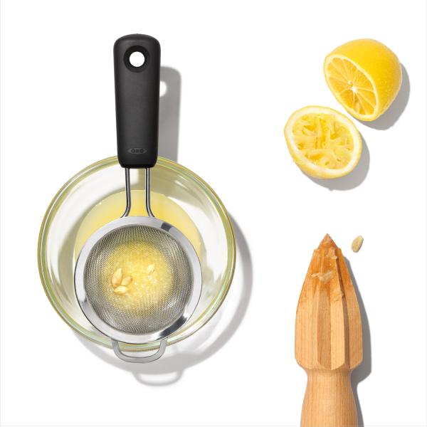 ティーストレーナー 7.6cm／OXO（オクソー）