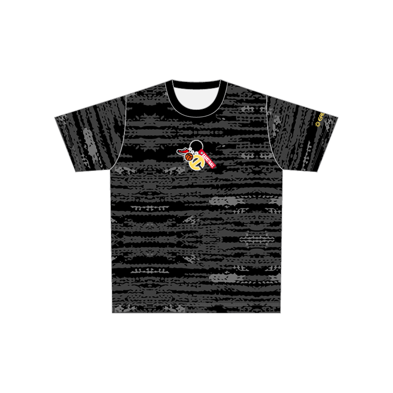 ERUTLUC シグニチャーTシャツ／グラフィックA