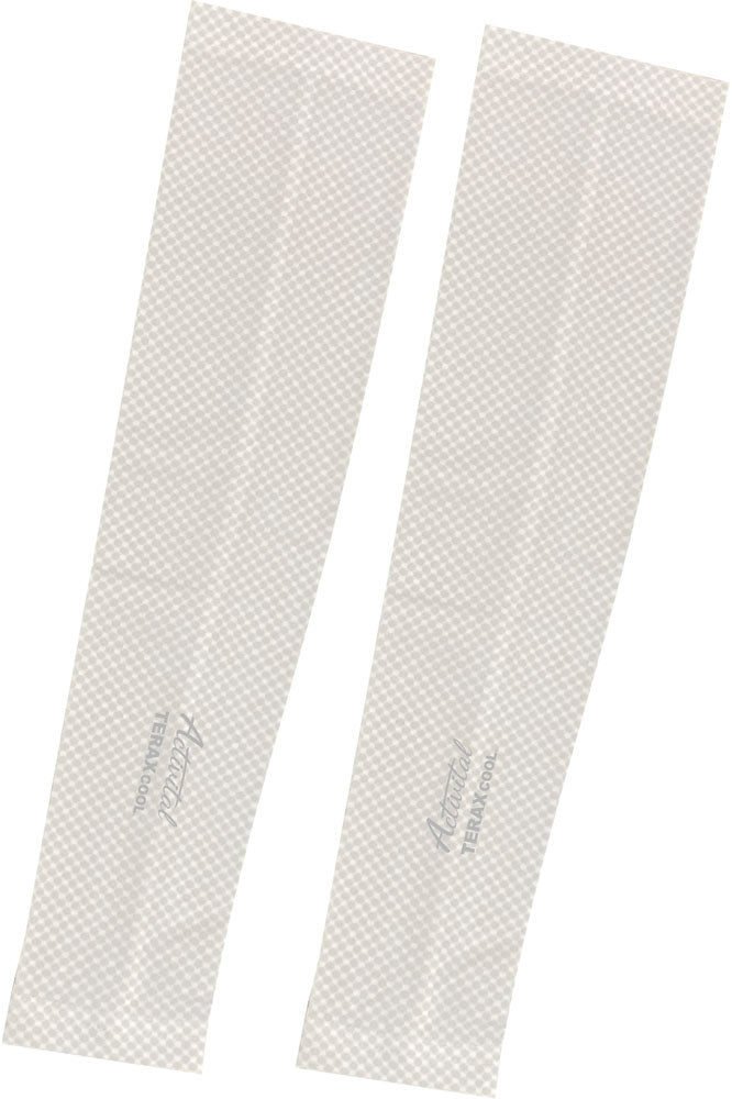 熱放射冷感クールアームカバー／Activital