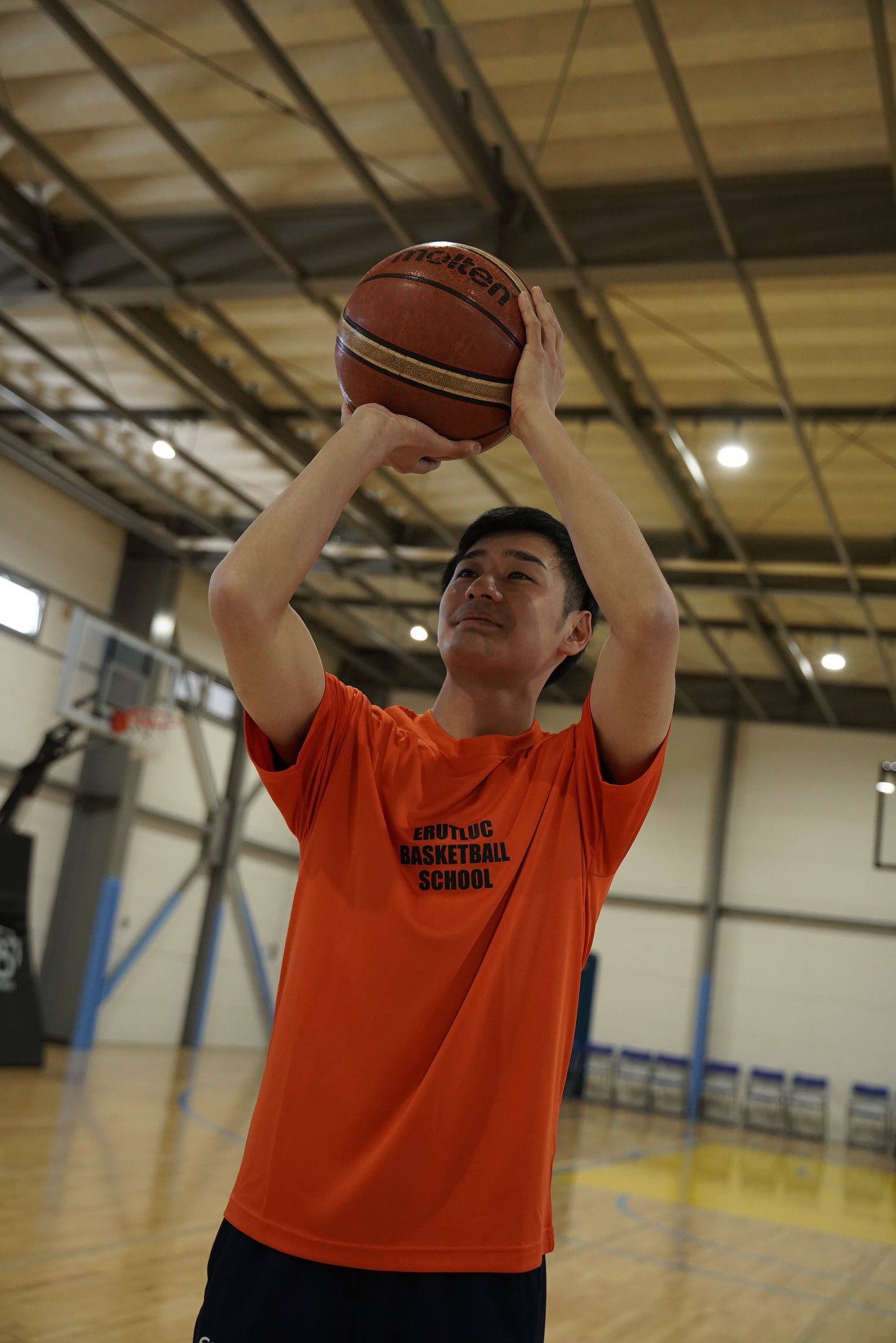 SCHOOLロゴ Tシャツ